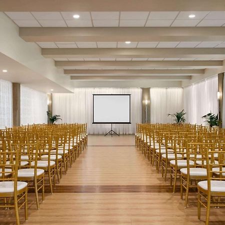 Wyndham Newport Hotel Middletown Ngoại thất bức ảnh